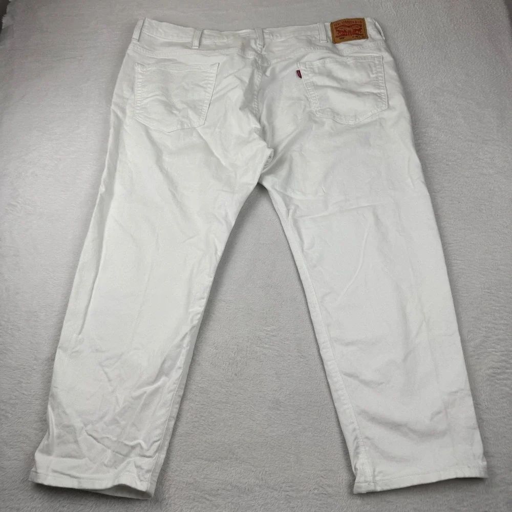 Levis levi 569